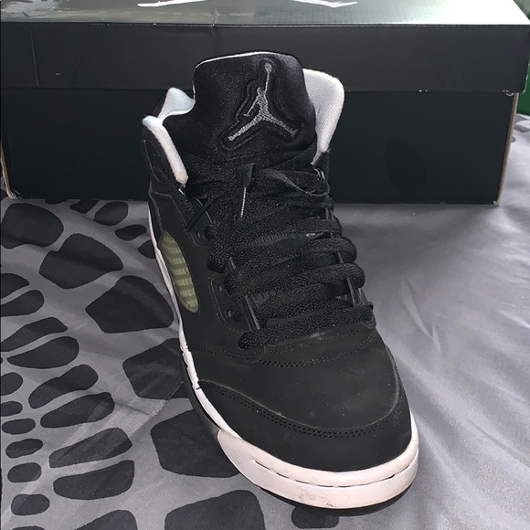 Air Jordan 5 Retro - Picture 3 of 3